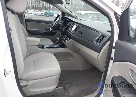 2019 Kia Sedona Lx z USA, uszkodzony, nr VIN KNDMB5C13K6540231